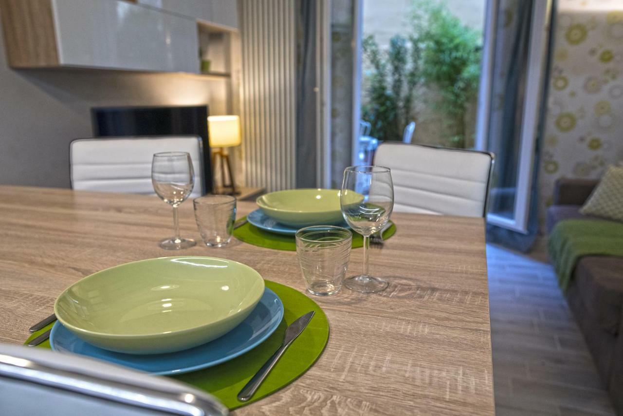 Borgonuovo Apartments Bologna Bagian luar foto
