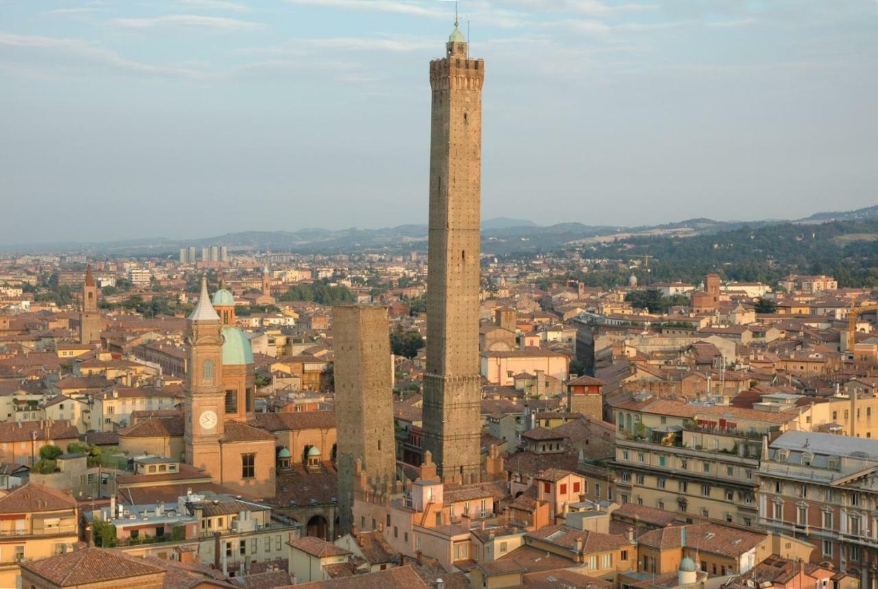 Borgonuovo Apartments Bologna Bagian luar foto